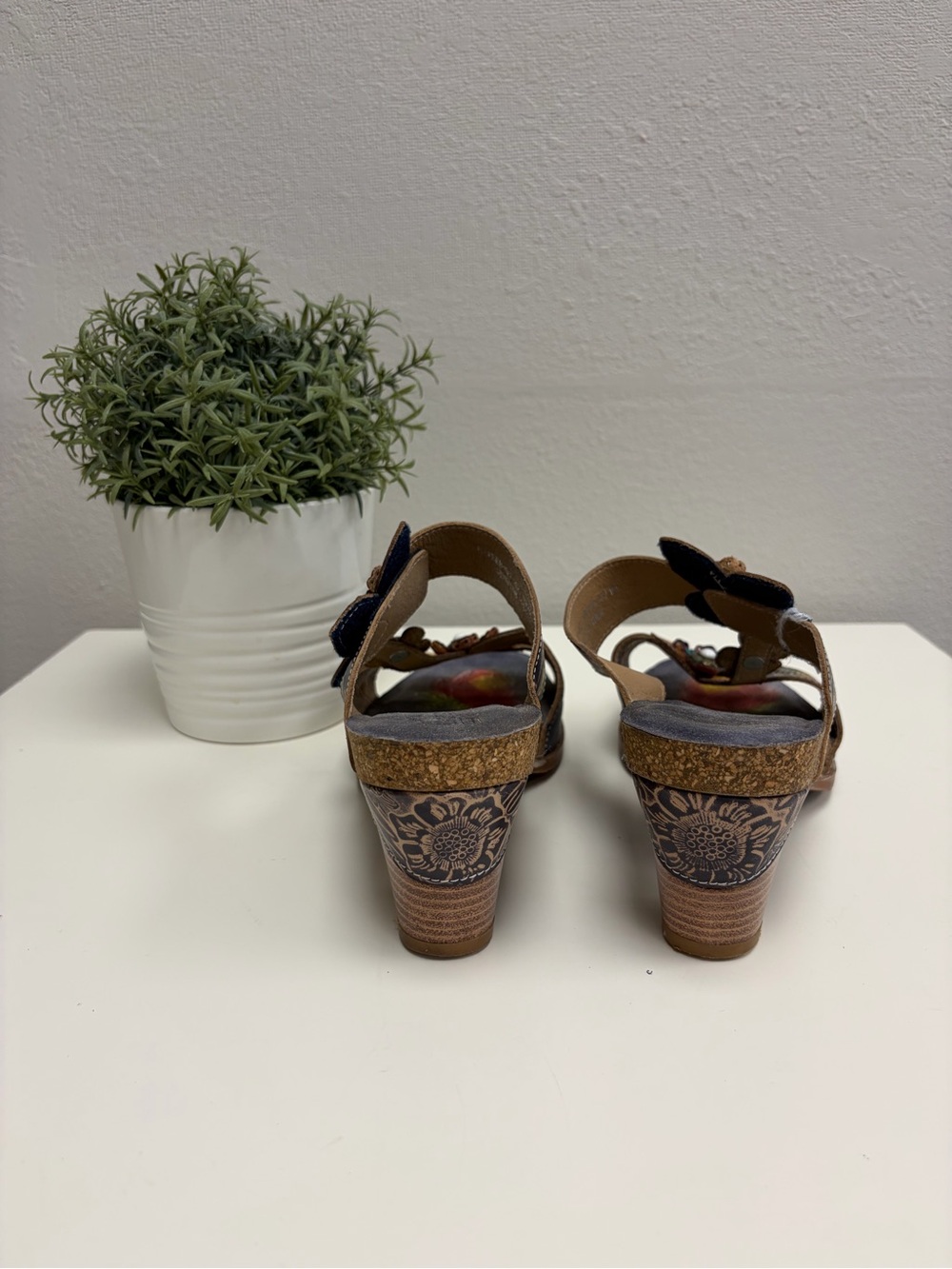 Spring Step L’ARTISTE Leather Wedge Sandals - Picture 5 of 9